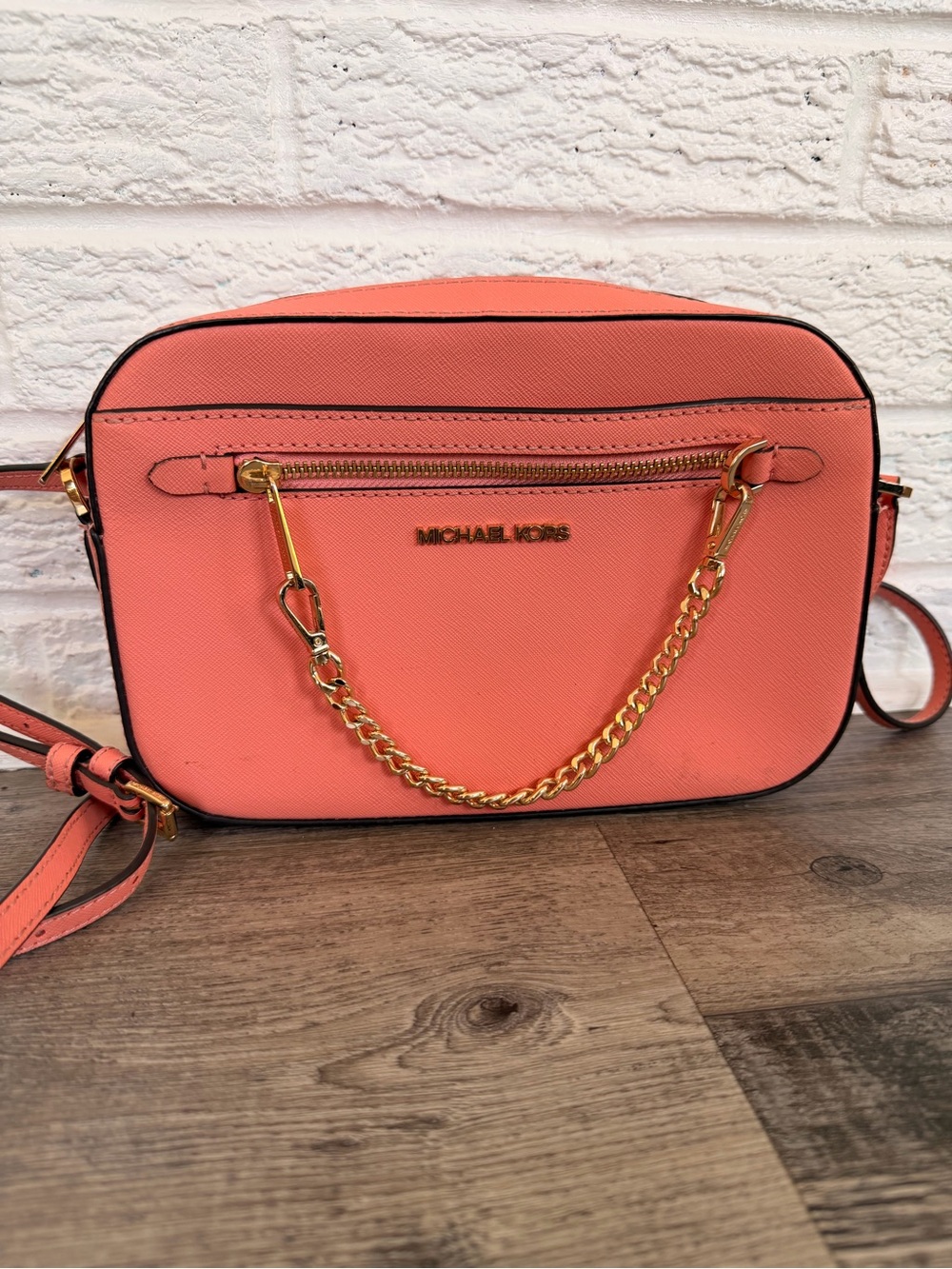 MICHAEL KORS Coral Pink Crossbody Camera Bag with Gold Chain